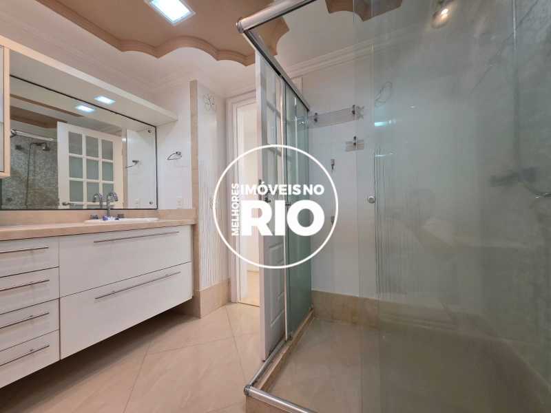 Apartamento Duplex na Barra  - 13