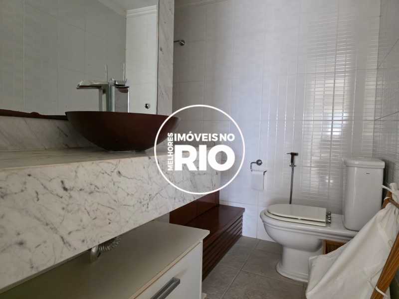 Apartamento Duplex na Barra  - 16