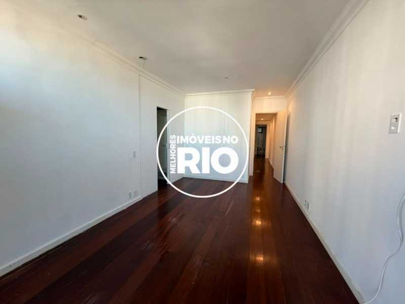 Apartamento na Barra da Tijuca - 12