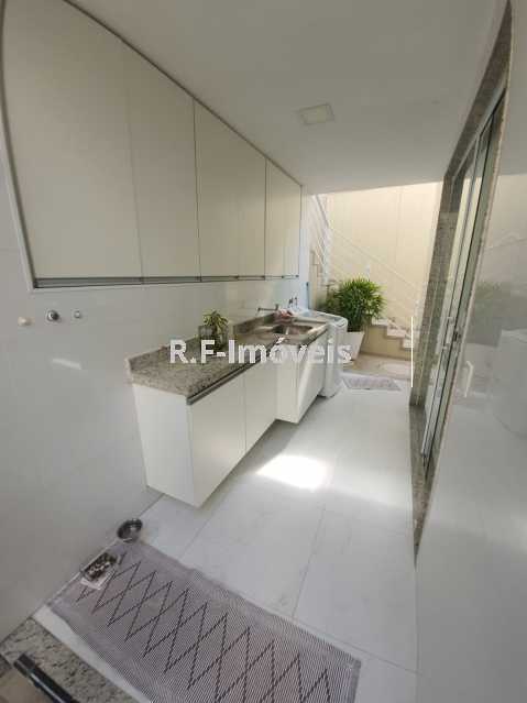 Conheça 21. do imóvel - Casa em Condomínio à venda Rua Ângelo Raimundo Barreiras, Vila Valqueire, Rio de Janeiro - R$ 1.300.000 - VECN30025 - 17 21. - 17