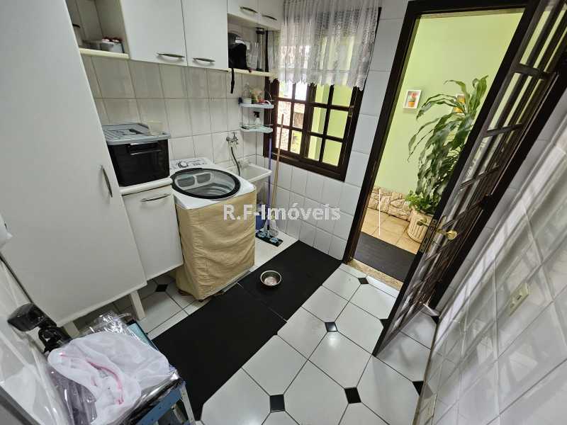Conheça 13 do imóvel - Casa em Condomínio à venda Rua Ângelo Raimundo Barreiras, Vila Valqueire, Rio de Janeiro - R$ 1.250.000 - VECN30036 - 12 13 - 12