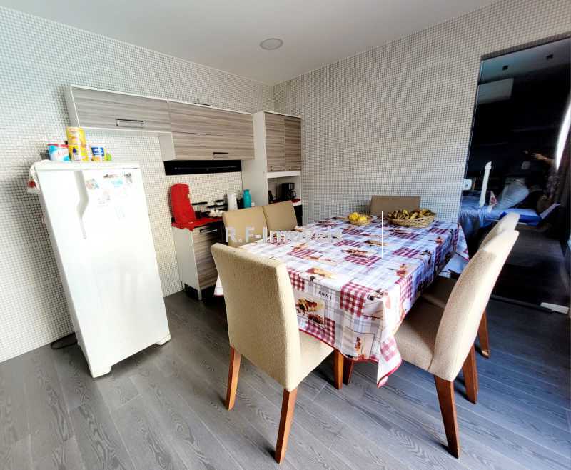 Conheça 26 do imóvel - Casa à venda Rua das Verbenas, Vila Valqueire, Rio de Janeiro - R$ 1.100.000 - VECA40007 - 24 26 - 24