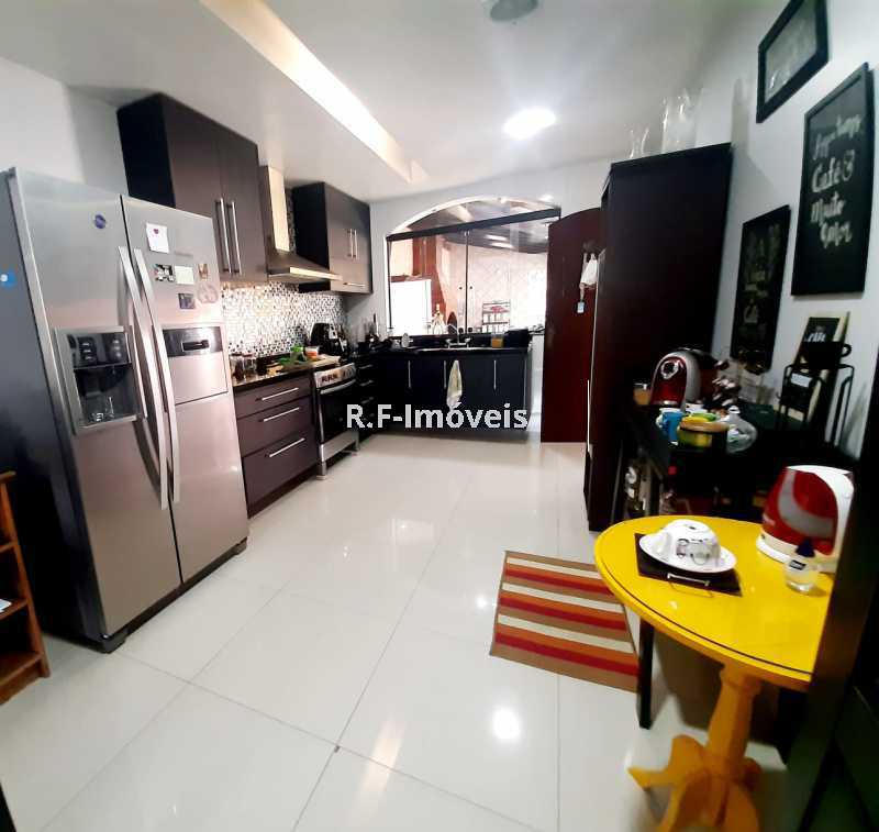 Conheça 8 do imóvel - Casa em Condomínio à venda Rua Planalto Mineiro, Vila Valqueire, Rio de Janeiro - R$ 1.300.000 - VECN40025 - 9 8 - 9