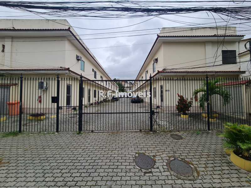 Conheça Casa de Vila à venda Rua Capitão Menezes, Praça Seca, Rio de Janeiro - R$ 220.000 - VECV20007 - 1 1