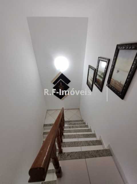 Conheça 18 do imóvel - Casa em Condomínio à venda Rua Alves do Vale, Vila Valqueire, Rio de Janeiro - R$ 380.000 - VECN20027 - 18 18 - 18