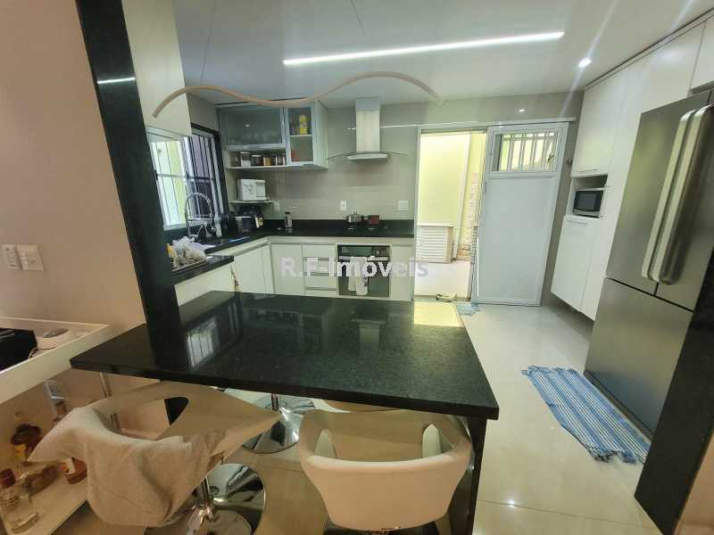 Conheça 11. do imóvel - Casa em Condomínio à venda Rua Professora Ubaldina Jacare, Bento Ribeiro, Rio de Janeiro - R$ 595.000 - VECN30061 - 11 11. - 11