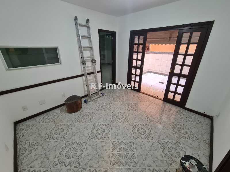 Conheça 20250417_161322 do imóvel - Casa em Condomínio à venda Rua Moacir dos Santos Lima, Vila Valqueire, Rio de Janeiro - R$ 1.050.000 - VECN40033 - 15 20250417_161322 - 15