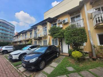 Casa em Condomínio à venda Rua das Hortências, Vila Valqueire, Rio de Janeiro - R$ 570.000 - VECN20031
