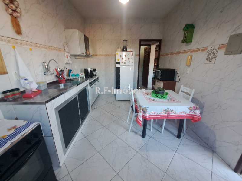 Conheça 03 do imóvel - Casa em Condomínio à venda Rua Ararapira, Bento Ribeiro, Rio de Janeiro - R$ 395.000 - VECN30064 - 3 03 - 3