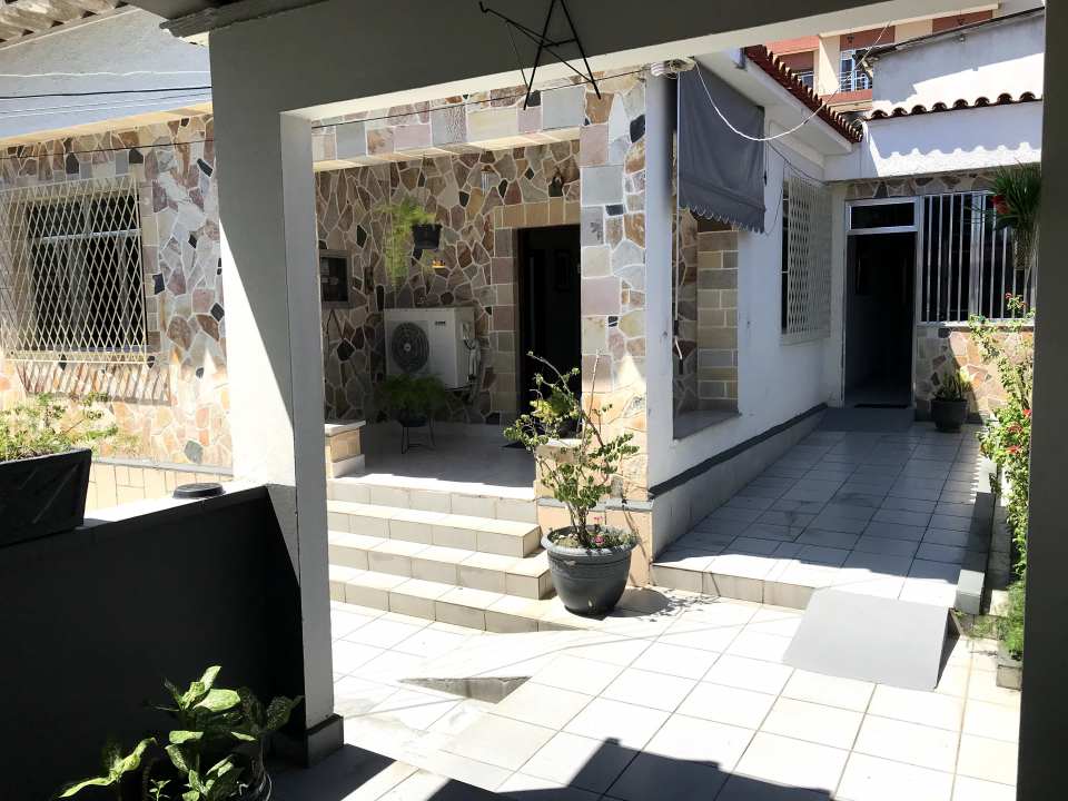 Conheça FOTO 8 do imóvel - Casa 3 quartos à venda Vila Valqueire, Rio de Janeiro - R$ 950.000 - RF207 - 8 FOTO 8 - 8