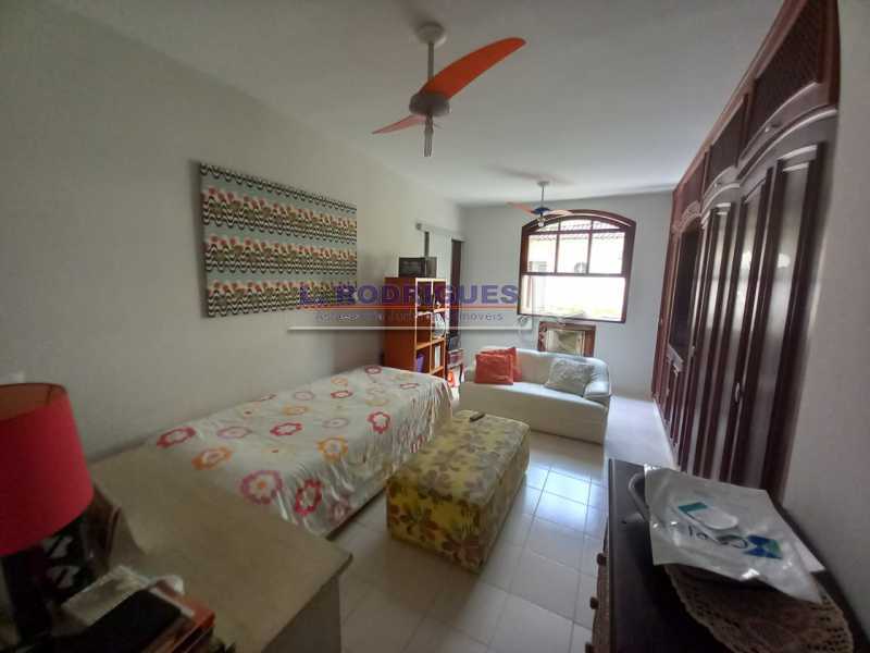WhatsApp Image 2022-11-09 at 1 - 6