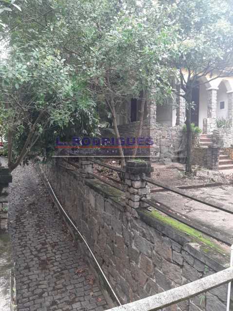 WhatsApp Image 2023-03-03 at 1 - 5