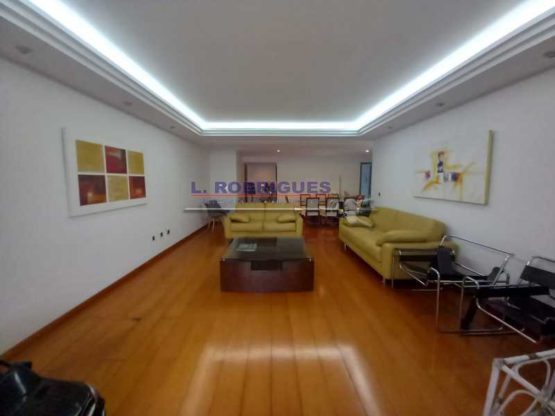 4de175bd-9750-4fdb-98fb-e7fa91 - 4
