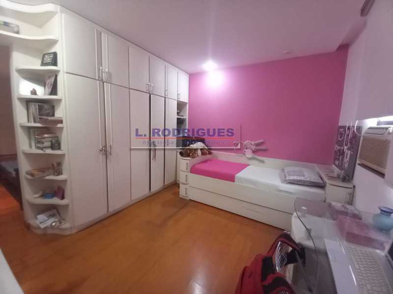 a7260bd5-b2d6-47ff-83bf-5e25c1 - 22