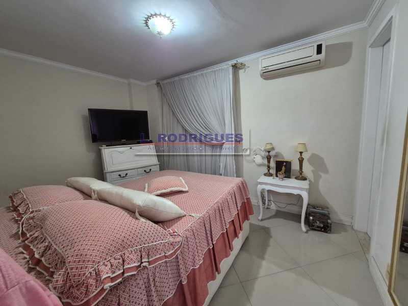 WhatsApp Image 2025-09-12 at 1 - 33