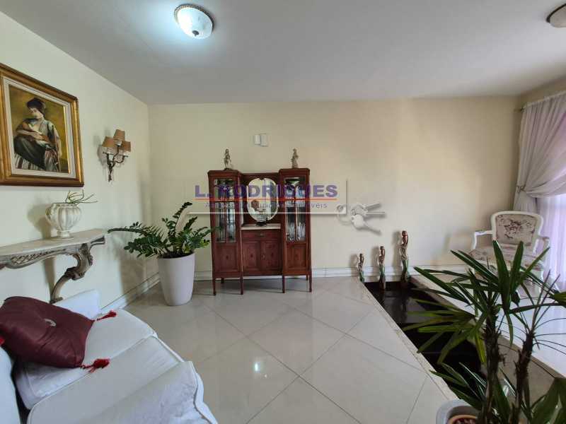 WhatsApp Image 2025-09-12 at 1 - 36