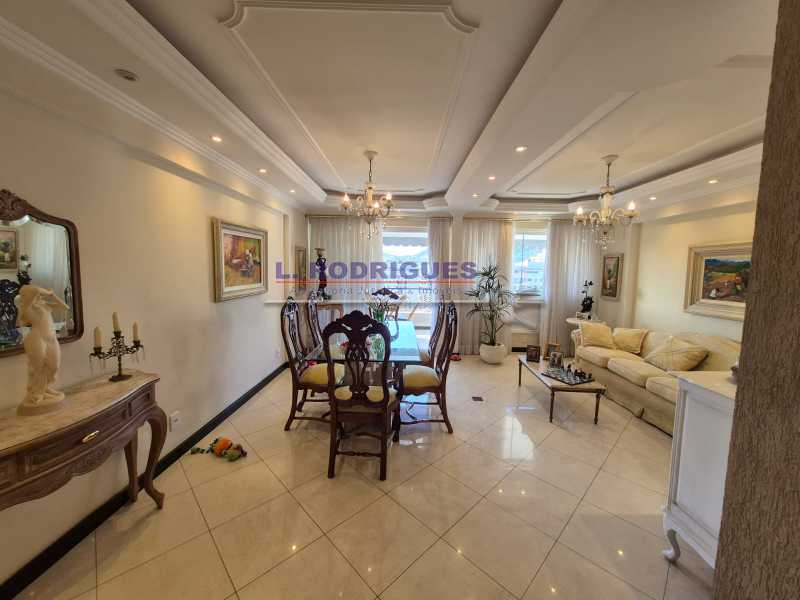 WhatsApp Image 2025-09-12 at 1 - 8