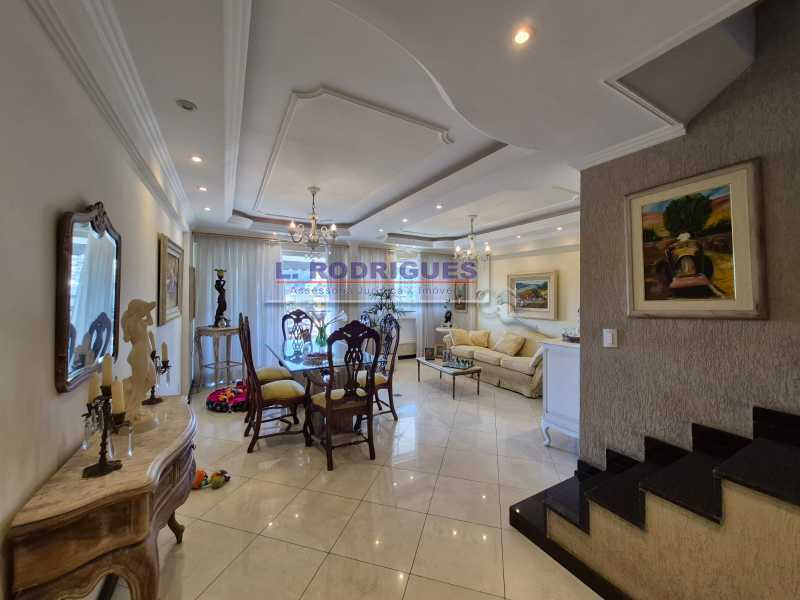 WhatsApp Image 2025-09-12 at 1 - 6