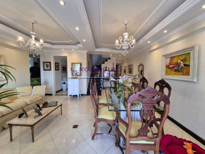 WhatsApp Image 2025-09-12 at 1 - 9