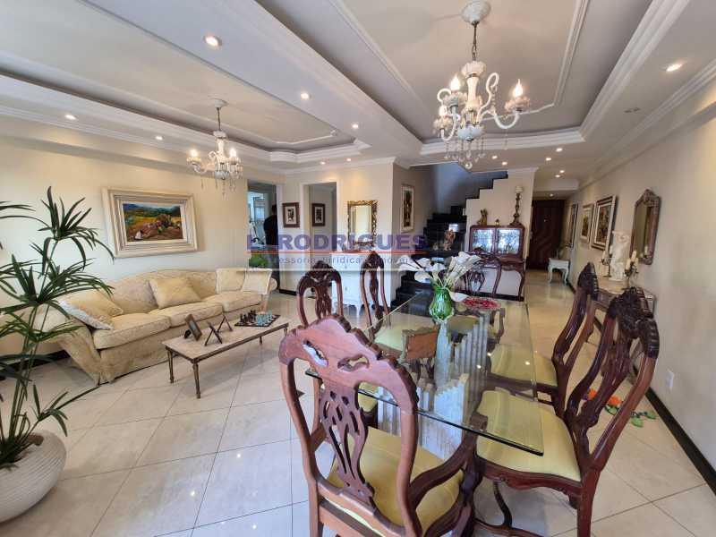 WhatsApp Image 2025-09-12 at 1 - 5