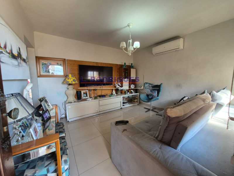 Conheça WhatsApp Image 2025-09-29 at 1 do imóvel - Casa em Condomínio à venda Rua Retiro dos Artistas, Pechincha, Rio de Janeiro - R$ 415.000 - FGCN20007 - 4 WhatsApp Image 2025-09-29 at 1 - 4