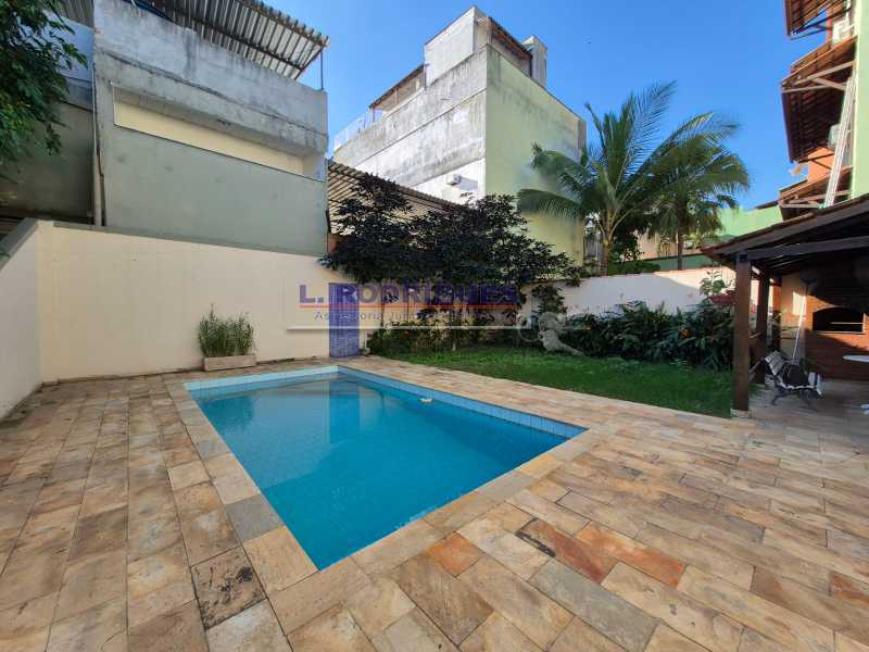 WhatsApp Image 2025-10-29 at 1 - 7