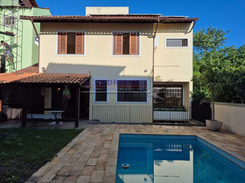 WhatsApp Image 2025-10-29 at 1 - 3