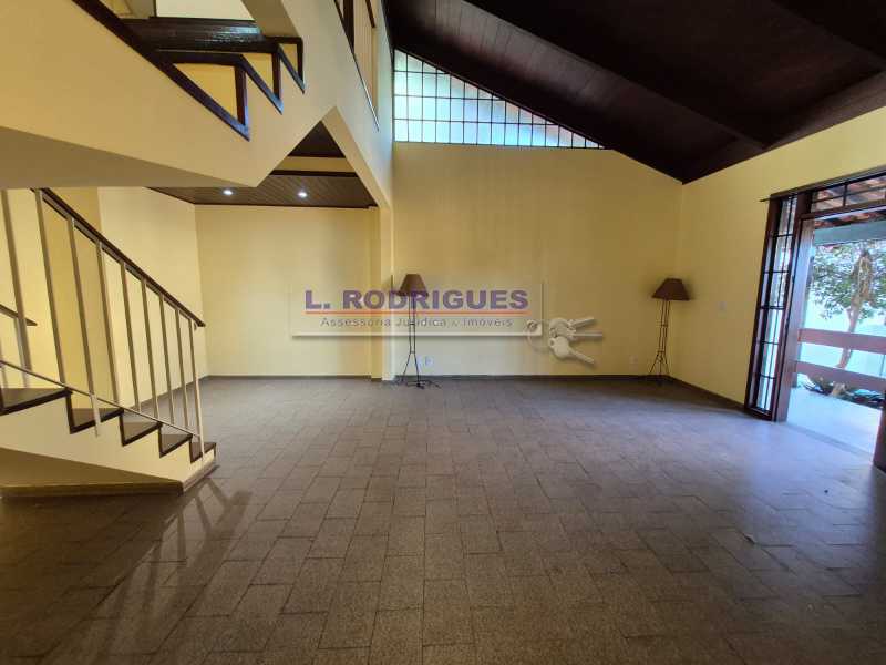 WhatsApp Image 2025-10-29 at 1 - 13