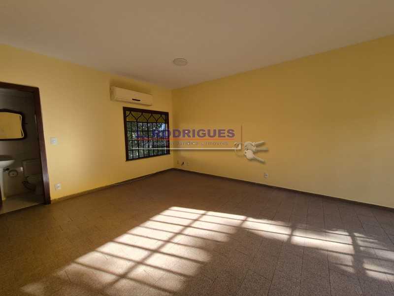 WhatsApp Image 2025-10-29 at 1 - 17