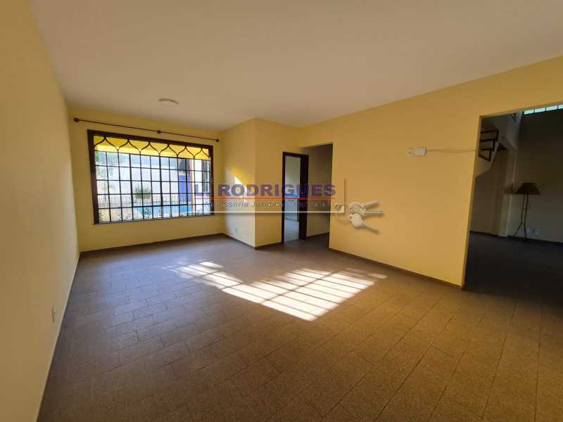 WhatsApp Image 2025-10-29 at 1 - 20