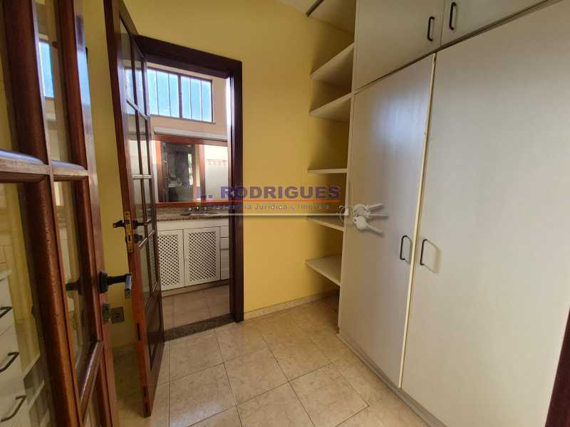 WhatsApp Image 2025-10-29 at 1 - 33