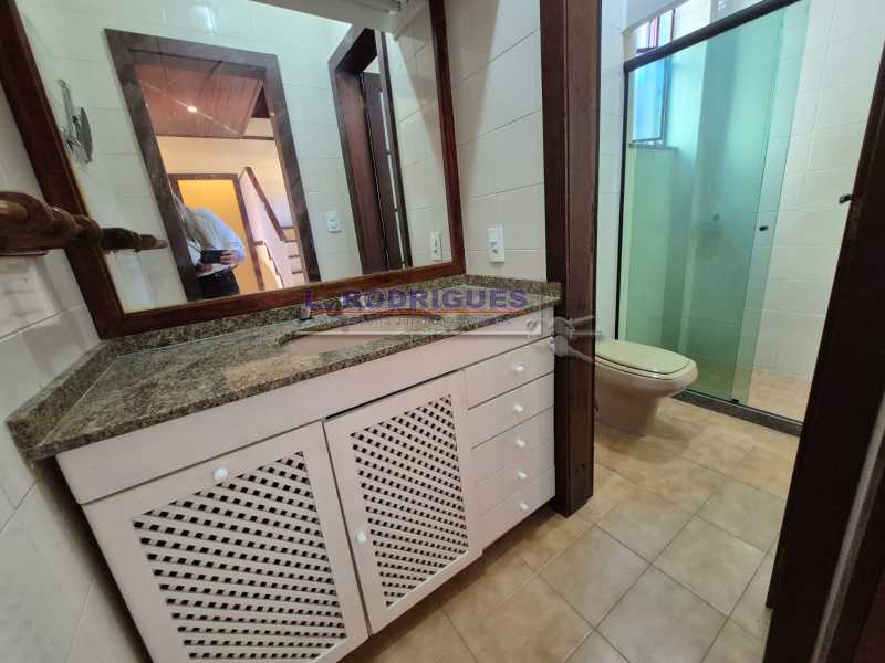 WhatsApp Image 2025-10-29 at 1 - 35