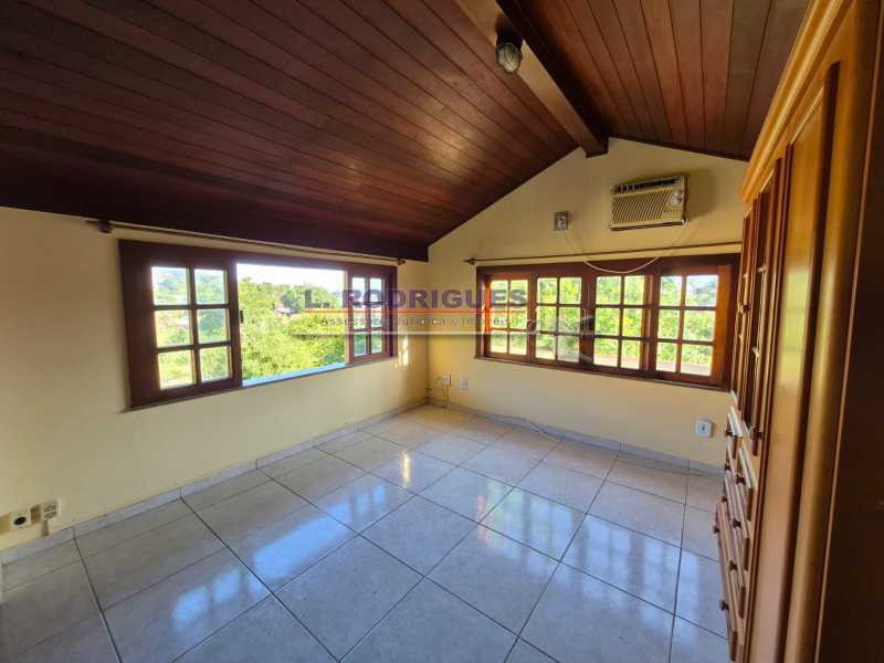 WhatsApp Image 2025-10-29 at 1 - 37