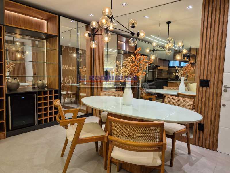 WhatsApp Image 2025-11-14 at 1 - 8