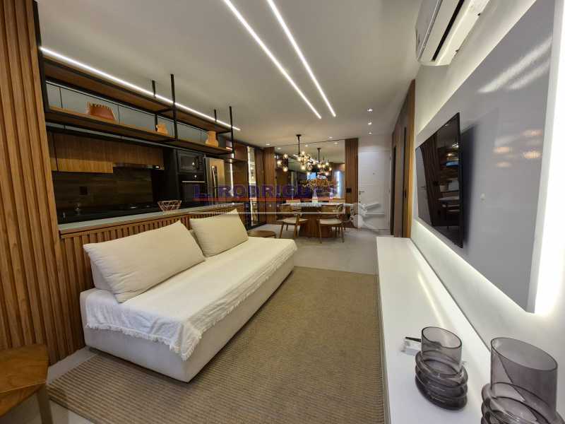 WhatsApp Image 2025-11-14 at 1 - 13