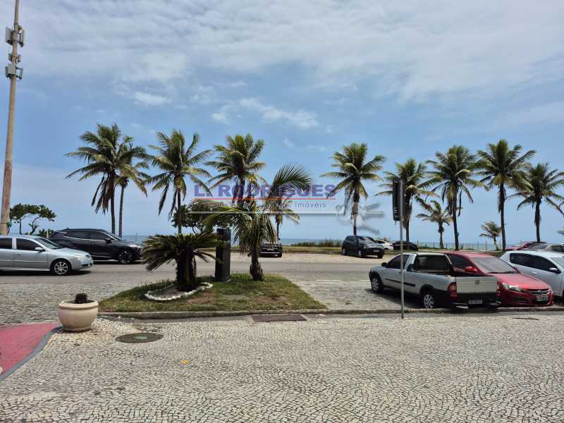 WhatsApp Image 2025-11-14 at 1 - 42