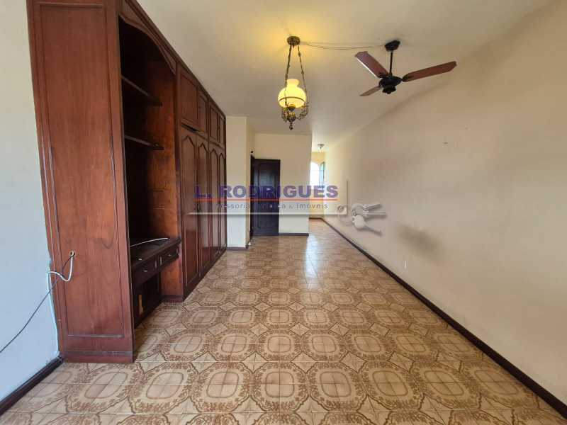 WhatsApp Image 2026-02-10 at 1 - 4