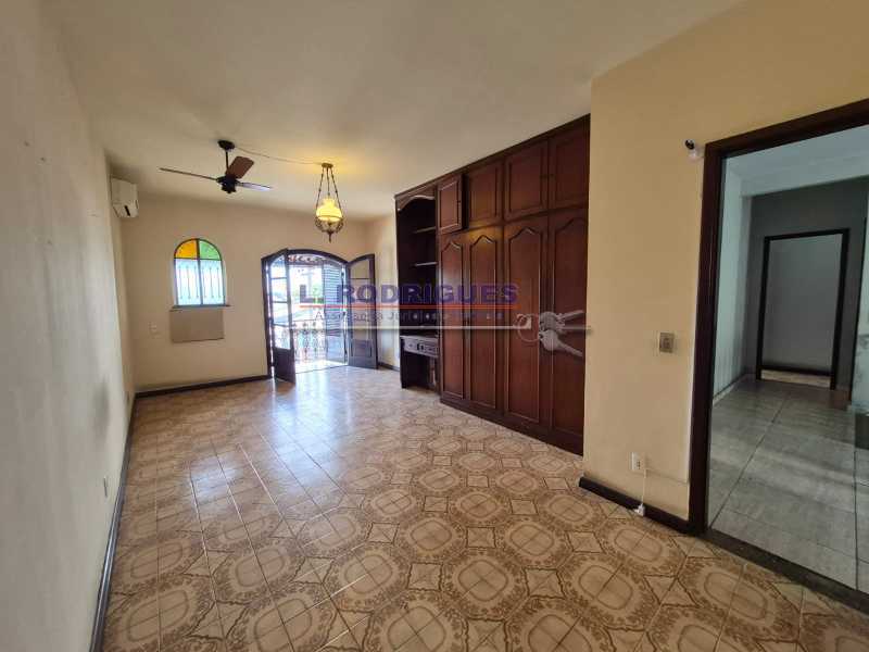 WhatsApp Image 2026-02-10 at 1 - 42