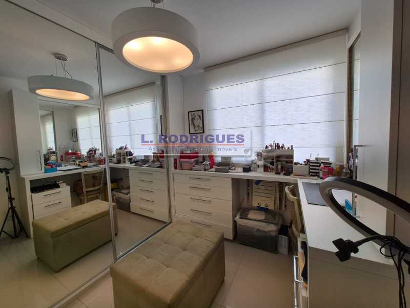 Conheça WhatsApp Image 2026-03-04 at 1 do imóvel - Apartamento à venda Rua Araguaia, Freguesia (Jacarepaguá), Rio de Janeiro - R$ 799.000 - FGAP40052 - 17 WhatsApp Image 2026-03-04 at 1 - 17