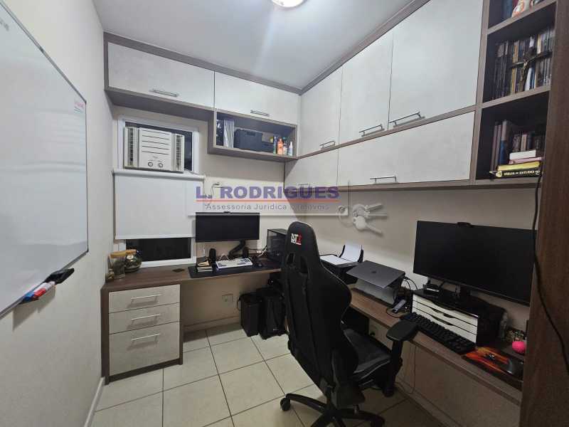 Conheça 9833a9bc-a736-492e-94e9-4b47ed do imóvel - Apartamento com 4 quartos, sendo 1 suíte, 105m² e 2 vagas de garagem - FGAP40054 - 29 9833a9bc-a736-492e-94e9-4b47ed - 29