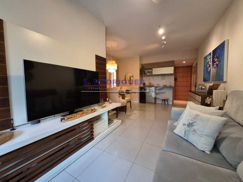 Conheça WhatsApp Image 2026-05-28 at 1 do imóvel - Apartamento com 4 quartos, sendo 1 suíte, 105m² e 2 vagas de garagem - FGAP40054 - 9 WhatsApp Image 2026-05-28 at 1 - 9
