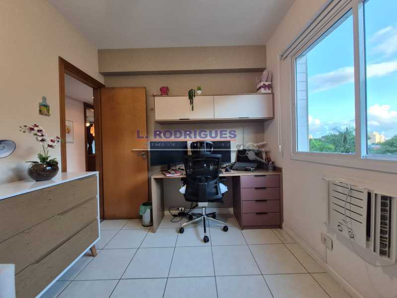 Conheça WhatsApp Image 2026-05-28 at 1 do imóvel - Apartamento com 4 quartos, sendo 1 suíte, 105m² e 2 vagas de garagem - FGAP40054 - 28 WhatsApp Image 2026-05-28 at 1 - 28