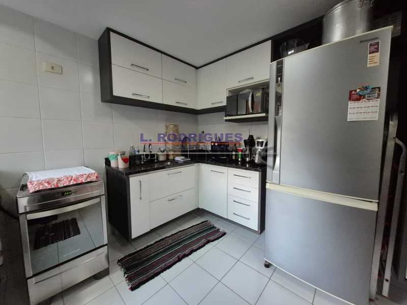 Conheça WhatsApp Image 2026-05-28 at 1 do imóvel - Apartamento com 4 quartos, sendo 1 suíte, 105m² e 2 vagas de garagem - FGAP40054 - 33 WhatsApp Image 2026-05-28 at 1 - 33