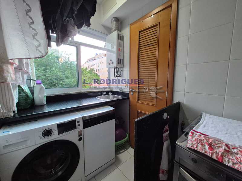 Conheça WhatsApp Image 2026-05-28 at 1 do imóvel - Apartamento com 4 quartos, sendo 1 suíte, 105m² e 2 vagas de garagem - FGAP40054 - 38 WhatsApp Image 2026-05-28 at 1 - 38