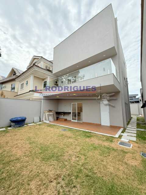 Conheça WhatsApp Image 2026-09-10 at 1 do imóvel - Casa em Condomínio para alugar Estrada Vereador Alceu de Carvalho, Vargem Grande, Rio de Janeiro - R$ 22.000 - FGCN50021 - 7 WhatsApp Image 2026-09-10 at 1 - 7