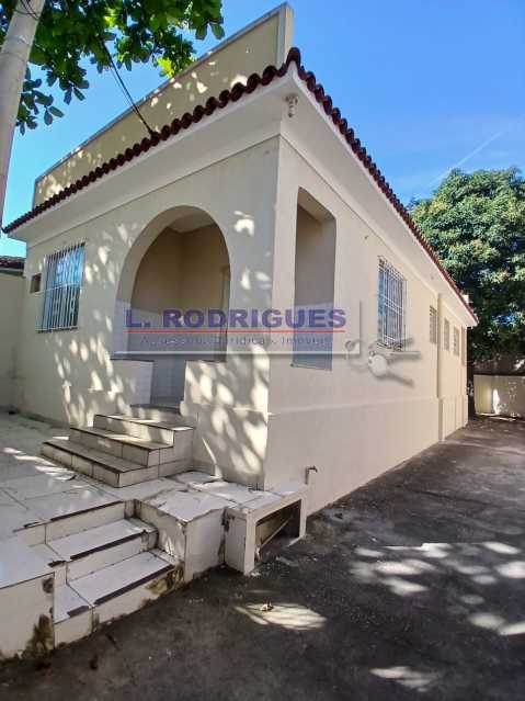 Conheça WhatsApp Image 2026-08-28 at 1 do imóvel - Praça Major Aderbal Costa excelente casa 4 quartos. - PDCA40024 - 2 WhatsApp Image 2026-08-28 at 1 - 2