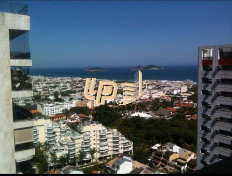 03954b8d-aa8d-4366-8421-5b77d2 - 2