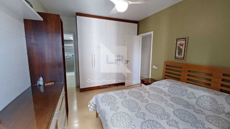 c30b3e14-2e5b-4a24-a7a8-307f4e - 17