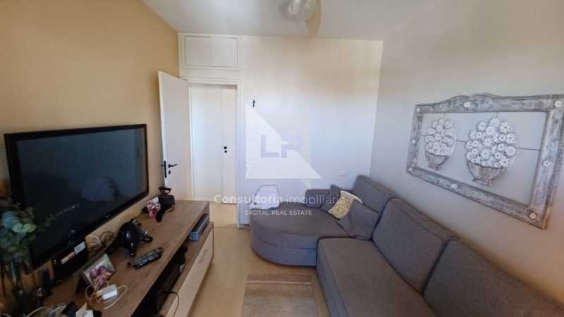 ce99ab7c-653e-4a28-87c5-a84c9e - 18