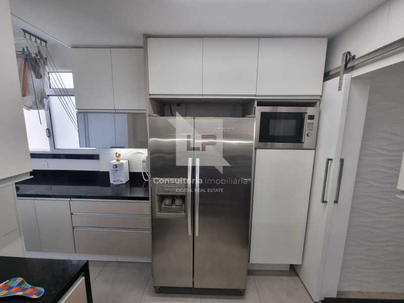 d1773b67-de26-445e-9579-8e2659 - 29